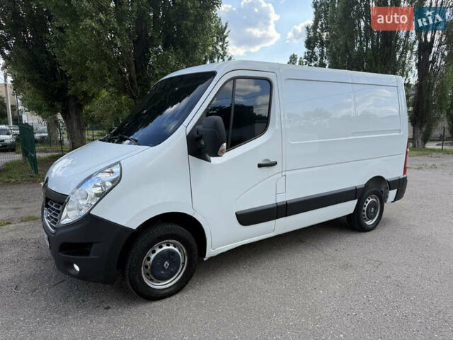 Белый Рено Мастер, объемом двигателя 2.3 л и пробегом 260 тыс. км за 15000 $, фото 1 на Automoto.ua