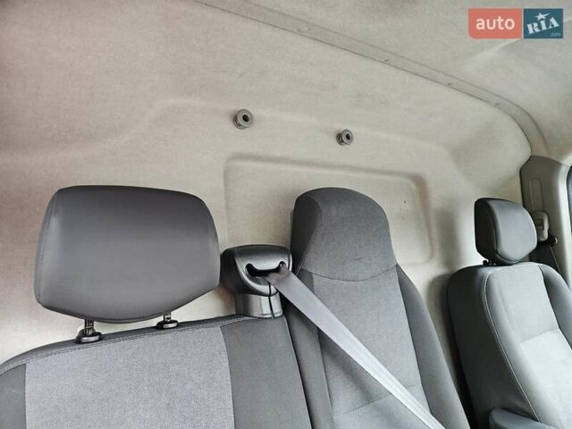 Белый Рено Мастер, объемом двигателя 2.3 л и пробегом 190 тыс. км за 15300 $, фото 53 на Automoto.ua