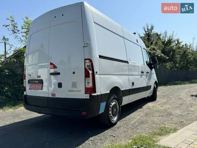 Белый Рено Мастер, объемом двигателя 0 л и пробегом 149 тыс. км за 16500 $, фото 3 на Automoto.ua