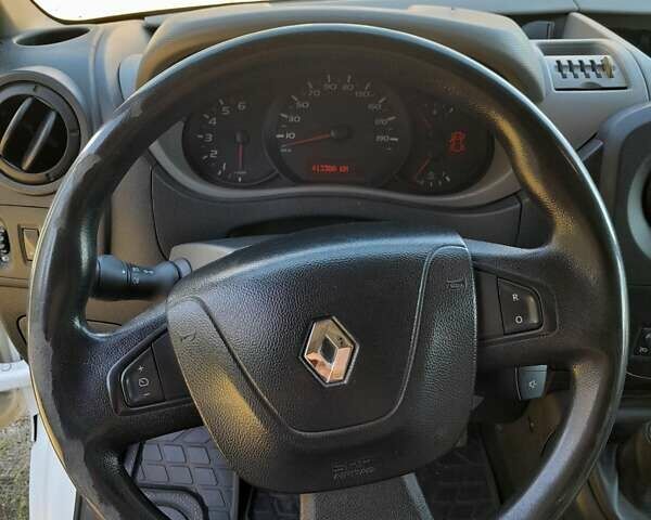 Белый Рено Мастер, объемом двигателя 2.3 л и пробегом 350 тыс. км за 12200 $, фото 22 на Automoto.ua