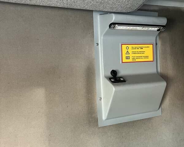 Белый Рено Мастер, объемом двигателя 2.3 л и пробегом 250 тыс. км за 17500 $, фото 18 на Automoto.ua