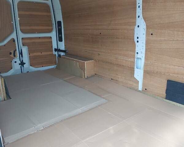 Белый Рено Мастер, объемом двигателя 2.3 л и пробегом 267 тыс. км за 16000 $, фото 13 на Automoto.ua