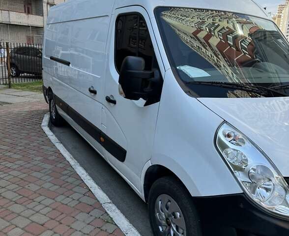 Белый Рено Мастер, объемом двигателя 2.3 л и пробегом 196 тыс. км за 17000 $, фото 4 на Automoto.ua