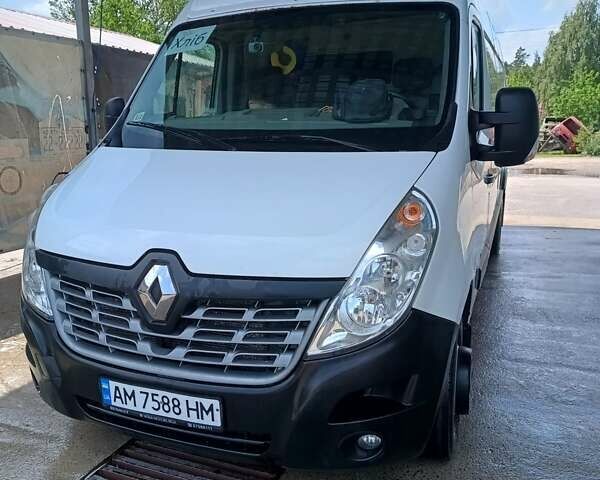 Белый Рено Мастер, объемом двигателя 2.3 л и пробегом 450 тыс. км за 17200 $, фото 1 на Automoto.ua