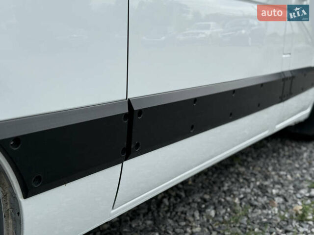 Білий Рено Мастєр, об'ємом двигуна 2.3 л та пробігом 260 тис. км за 19900 $, фото 6 на Automoto.ua