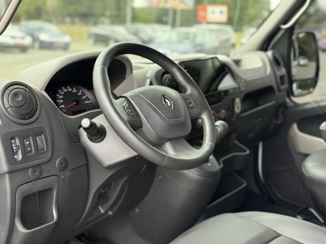 Рено Мастер 2017 в Умани на Automoto.ua Белый Рено Мастер, объемом двигателя 2.3 л и пробегом 260 тыс. км за 19900 $, фото 10 на Automoto.ua