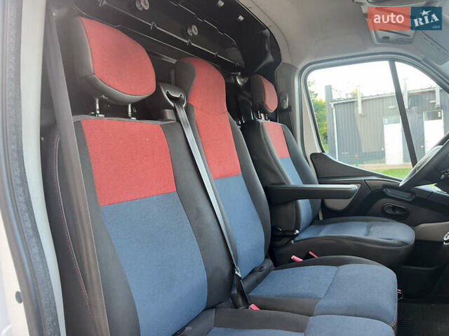 Белый Рено Мастер, объемом двигателя 2.3 л и пробегом 210 тыс. км за 17400 $, фото 34 на Automoto.ua