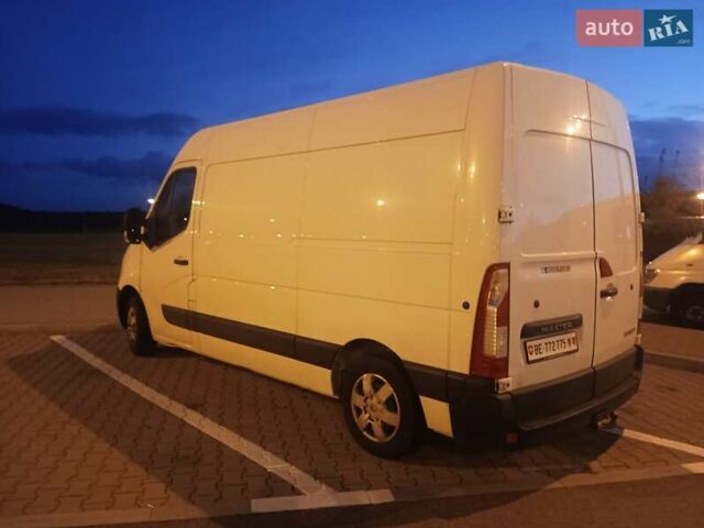 Белый Рено Мастер, объемом двигателя 2.3 л и пробегом 230 тыс. км за 17300 $, фото 1 на Automoto.ua