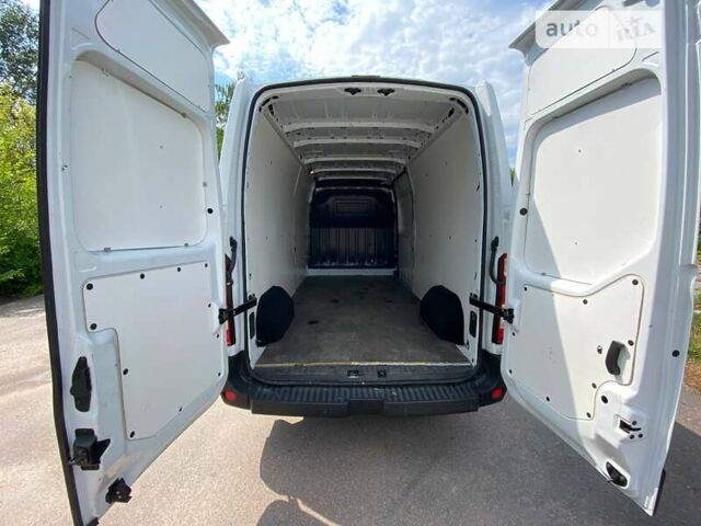 Белый Рено Мастер, объемом двигателя 2.3 л и пробегом 213 тыс. км за 16000 $, фото 36 на Automoto.ua