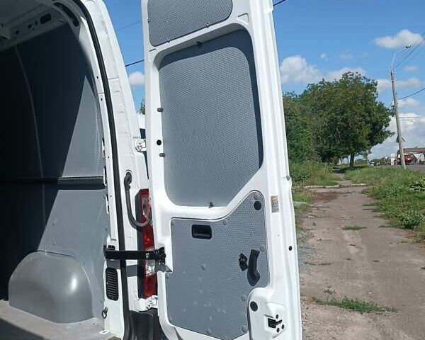Белый Рено Мастер, объемом двигателя 2.3 л и пробегом 268 тыс. км за 16350 $, фото 54 на Automoto.ua