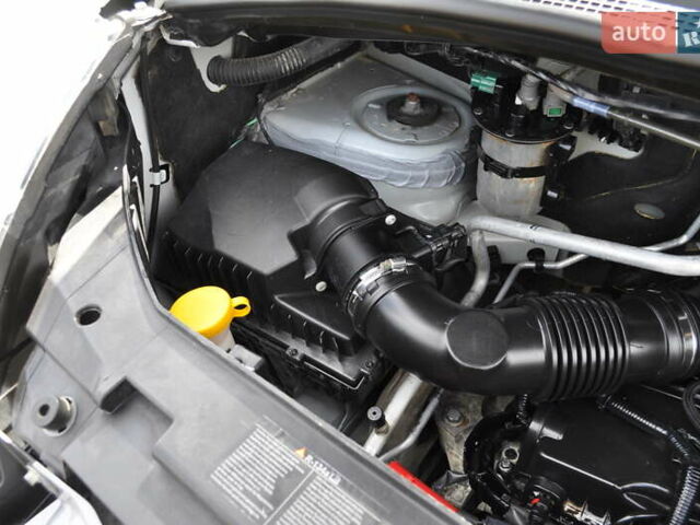 Рено Мастер 2018 в Киеве на Automoto.ua Белый Рено Мастер, объемом двигателя 2.3 л и пробегом 264 тыс. км за 22500 $, фото 68 на Automoto.ua