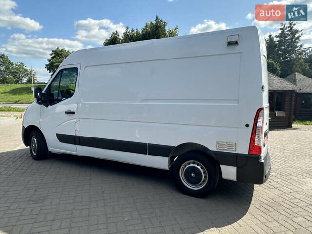 Белый Рено Мастер, объемом двигателя 2.3 л и пробегом 168 тыс. км за 16500 $, фото 2 на Automoto.ua