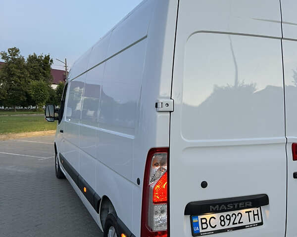 Белый Рено Мастер, объемом двигателя 2.3 л и пробегом 257 тыс. км за 17000 $, фото 33 на Automoto.ua