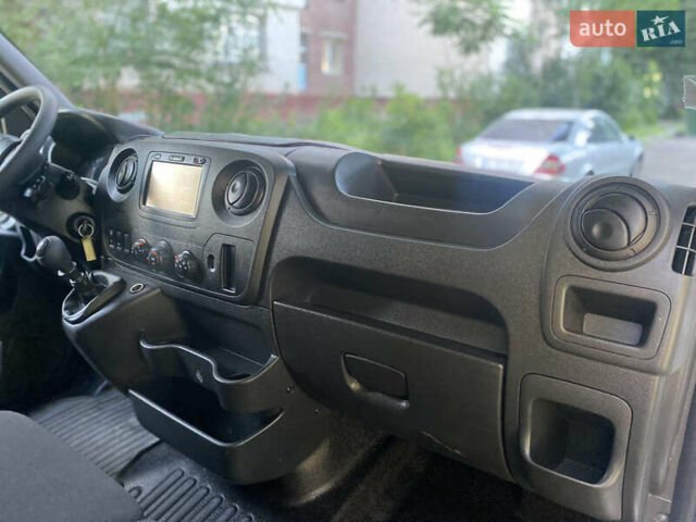 Белый Рено Мастер, объемом двигателя 2.3 л и пробегом 365 тыс. км за 14400 $, фото 21 на Automoto.ua