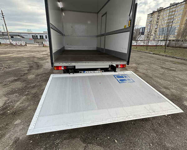 Белый Рено Мастер, объемом двигателя 2.3 л и пробегом 190 тыс. км за 19400 $, фото 9 на Automoto.ua