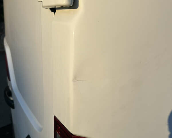 Белый Рено Мастер, объемом двигателя 0 л и пробегом 1000 тыс. км за 21000 $, фото 11 на Automoto.ua