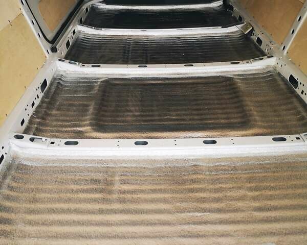 Белый Рено Мастер, объемом двигателя 2.3 л и пробегом 115 тыс. км за 18000 $, фото 21 на Automoto.ua