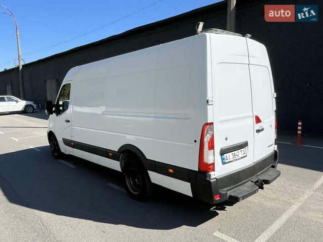 Белый Рено Мастер, объемом двигателя 2.3 л и пробегом 285 тыс. км за 18100 $, фото 5 на Automoto.ua