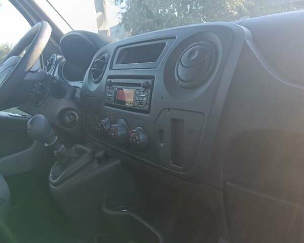 Белый Рено Мастер, объемом двигателя 2.3 л и пробегом 268 тыс. км за 16350 $, фото 34 на Automoto.ua