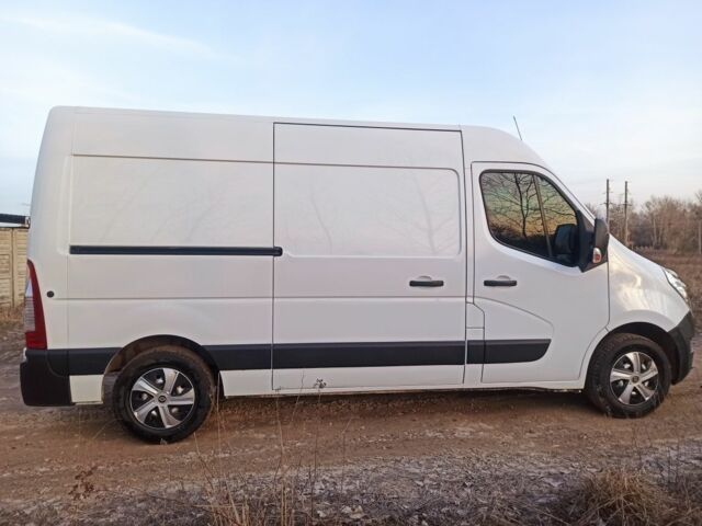 Білий Рено Мастєр, об'ємом двигуна 2.3 л та пробігом 185 тис. км за 15500 $, фото 1 на Automoto.ua