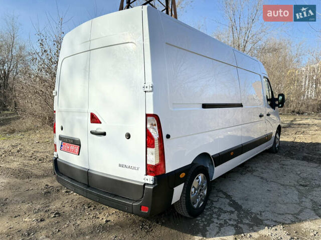 Белый Рено Мастер, объемом двигателя 0 л и пробегом 240 тыс. км за 17800 $, фото 8 на Automoto.ua