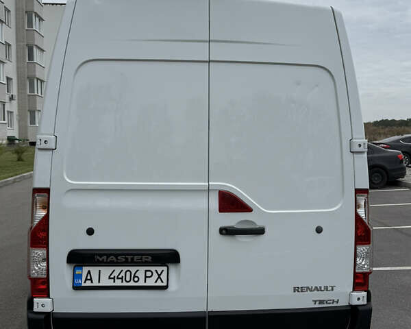 Белый Рено Мастер, объемом двигателя 2.3 л и пробегом 175 тыс. км за 16200 $, фото 4 на Automoto.ua
