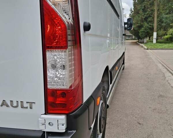 Рено Мастер 2018 в Дубно на Automoto.ua Белый Рено Мастер, объемом двигателя 2.3 л и пробегом 311 тыс. км за 16600 $, фото 13 на Automoto.ua