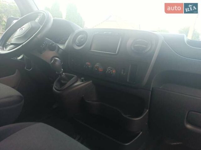 Белый Рено Мастер, объемом двигателя 2.3 л и пробегом 276 тыс. км за 18500 $, фото 22 на Automoto.ua