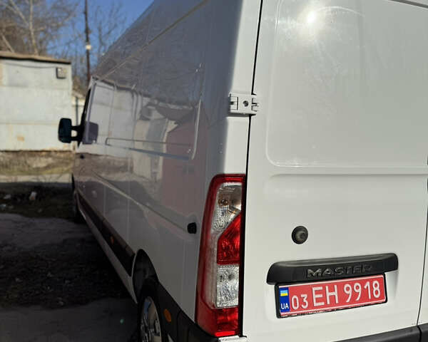 Белый Рено Мастер, объемом двигателя 0 л и пробегом 240 тыс. км за 17800 $, фото 33 на Automoto.ua