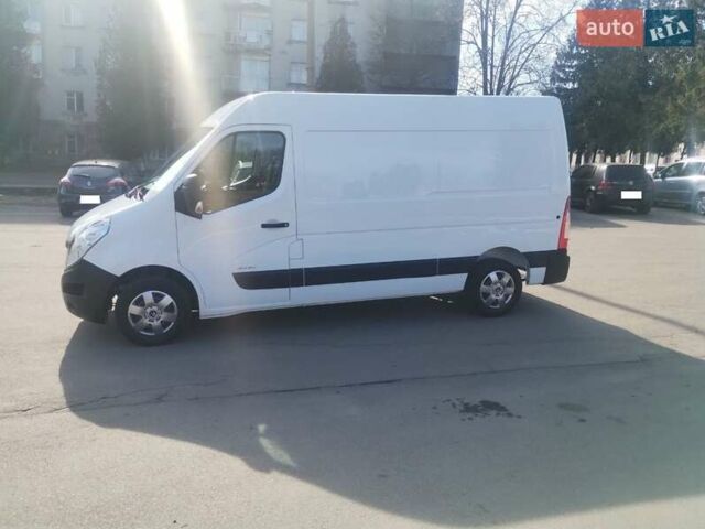 Белый Рено Мастер, объемом двигателя 2.3 л и пробегом 239 тыс. км за 15300 $, фото 3 на Automoto.ua
