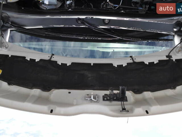 Рено Мастер 2018 в Киеве на Automoto.ua Белый Рено Мастер, объемом двигателя 2.3 л и пробегом 264 тыс. км за 22500 $, фото 64 на Automoto.ua