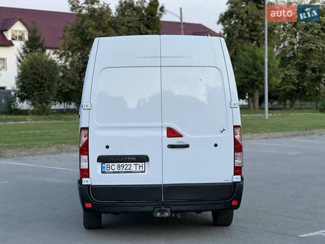 Белый Рено Мастер, объемом двигателя 2.3 л и пробегом 257 тыс. км за 17000 $, фото 4 на Automoto.ua