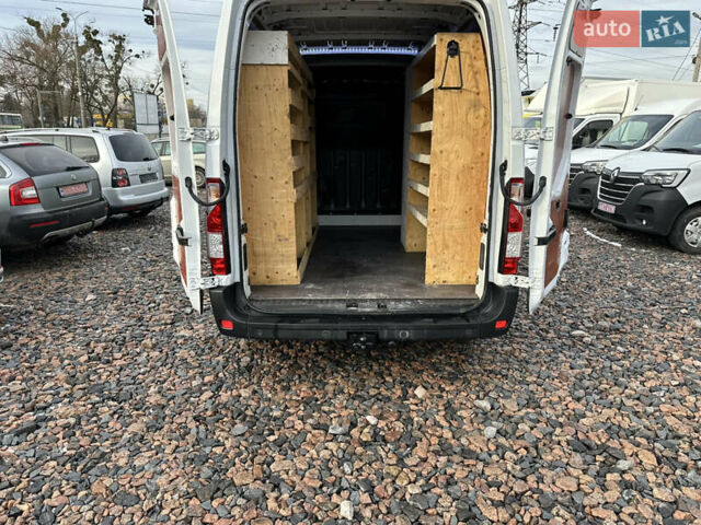 Белый Рено Мастер, объемом двигателя 2.3 л и пробегом 210 тыс. км за 16599 $, фото 32 на Automoto.ua