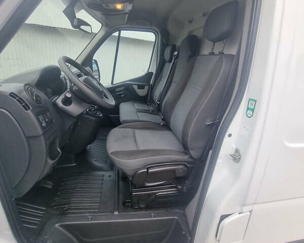 Рено Мастєр 2018 у Бердичеве на Automoto.ua Білий Рено Мастєр, об'ємом двигуна 2.3 л та пробігом 195 тис. км за 17500 $, фото 21 на Automoto.ua