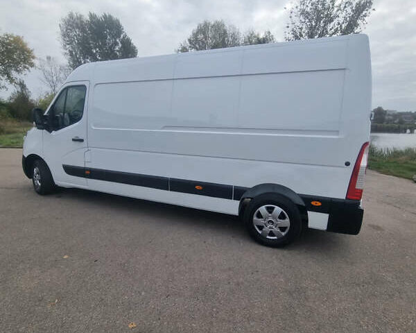 Рено Мастєр 2018 у Бердичеве на Automoto.ua Білий Рено Мастєр, об'ємом двигуна 2.3 л та пробігом 195 тис. км за 17500 $, фото 13 на Automoto.ua