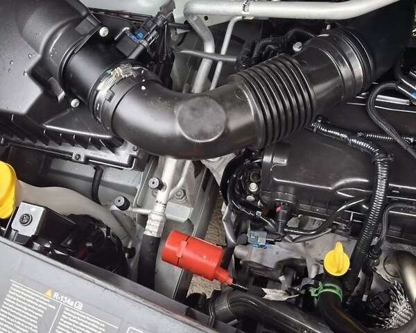 Рено Мастер 2018 в Дубно на Automoto.ua Белый Рено Мастер, объемом двигателя 2.3 л и пробегом 311 тыс. км за 16600 $, фото 28 на Automoto.ua