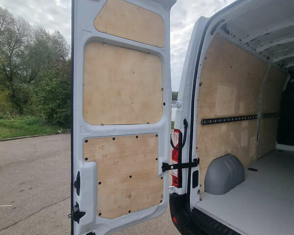 Рено Мастєр 2018 у Бердичеве на Automoto.ua Білий Рено Мастєр, об'ємом двигуна 2.3 л та пробігом 195 тис. км за 17500 $, фото 36 на Automoto.ua