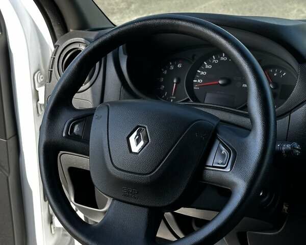 Рено Мастер 2018 в Дубно на Automoto.ua Белый Рено Мастер, объемом двигателя 0 л и пробегом 290 тыс. км за 17800 $, фото 30 на Automoto.ua