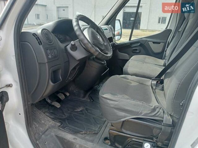 Белый Рено Мастер, объемом двигателя 2.3 л и пробегом 220 тыс. км за 16500 $, фото 5 на Automoto.ua