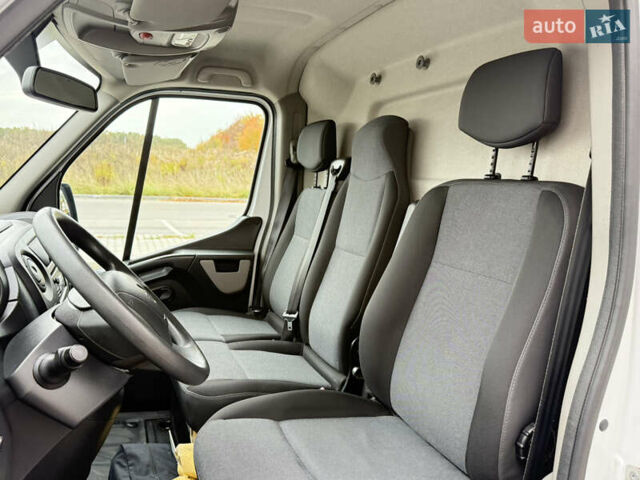 Белый Рено Мастер, объемом двигателя 2.3 л и пробегом 175 тыс. км за 16200 $, фото 15 на Automoto.ua
