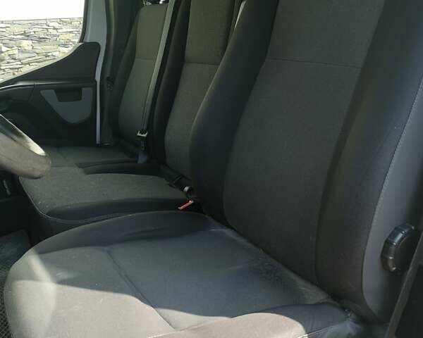 Белый Рено Мастер, объемом двигателя 2.3 л и пробегом 115 тыс. км за 18000 $, фото 5 на Automoto.ua