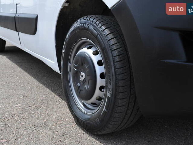 Рено Мастер 2018 в Киеве на Automoto.ua Белый Рено Мастер, объемом двигателя 2.3 л и пробегом 264 тыс. км за 22500 $, фото 18 на Automoto.ua