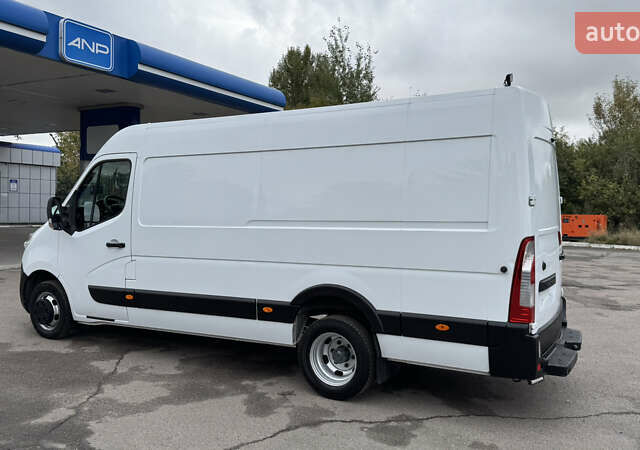 Белый Рено Мастер, объемом двигателя 2.3 л и пробегом 175 тыс. км за 21100 $, фото 11 на Automoto.ua