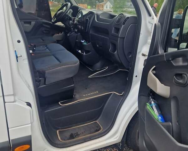 Белый Рено Мастер, объемом двигателя 2.3 л и пробегом 412 тыс. км за 17700 $, фото 27 на Automoto.ua