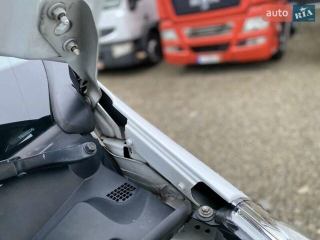 Белый Рено Мастер, объемом двигателя 2.3 л и пробегом 220 тыс. км за 15700 $, фото 54 на Automoto.ua