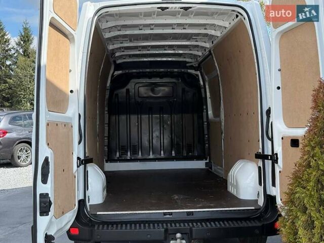 Белый Рено Мастер, объемом двигателя 2.3 л и пробегом 147 тыс. км за 17700 $, фото 38 на Automoto.ua