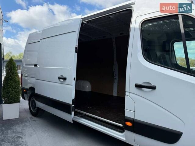 Белый Рено Мастер, объемом двигателя 2.3 л и пробегом 147 тыс. км за 17700 $, фото 30 на Automoto.ua