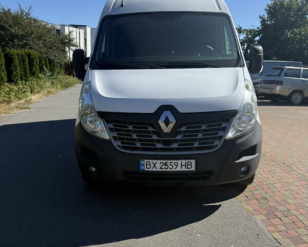 Белый Рено Мастер, объемом двигателя 2.3 л и пробегом 224 тыс. км за 16500 $, фото 1 на Automoto.ua