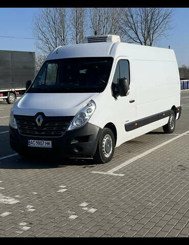 Белый Рено Мастер, объемом двигателя 2.3 л и пробегом 520 тыс. км за 18000 $, фото 1 на Automoto.ua