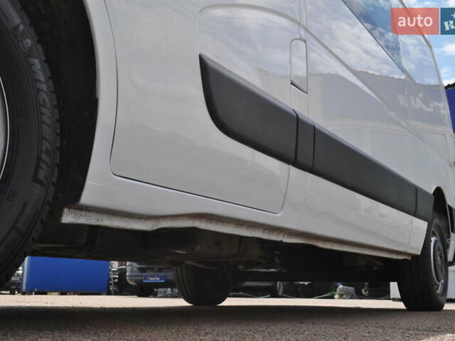 Рено Мастер 2018 в Киеве на Automoto.ua Белый Рено Мастер, объемом двигателя 2.3 л и пробегом 264 тыс. км за 22500 $, фото 12 на Automoto.ua